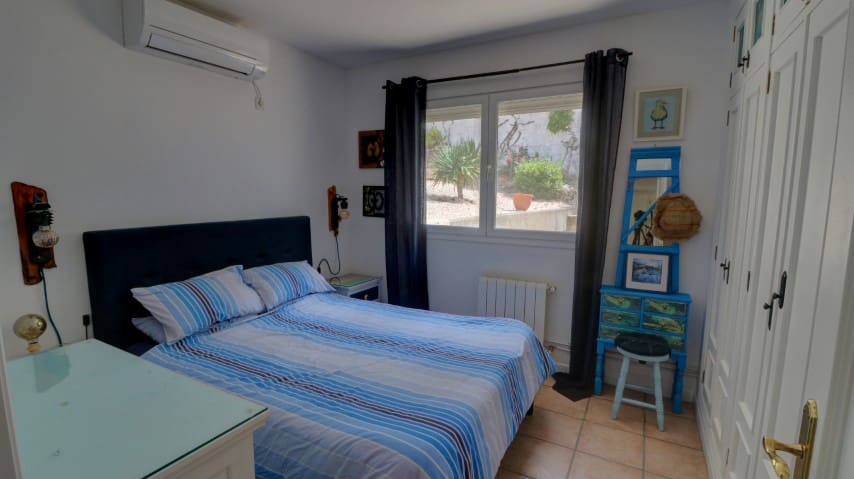 4 Zimmer Villa zu verkaufen in La Drova mit Pool - 445.000 € (Ref: 8816579)
