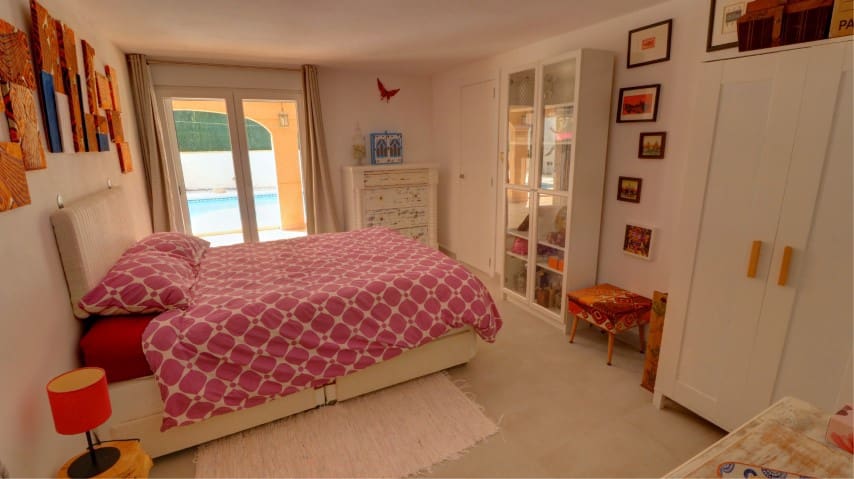 4 Zimmer Villa zu verkaufen in La Drova mit Pool - 445.000 € (Ref: 8816579)