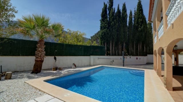 4 soveværelse Villa til salg i La Drova, Barx med swimmingpool - € 445.000 (Ref: 8816579)