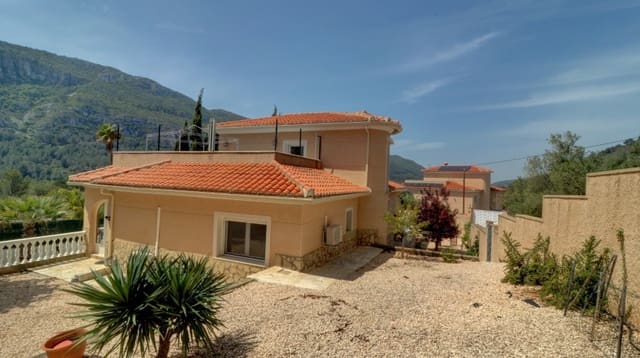 4 soveværelse Villa til salg i La Drova, Barx med swimmingpool - € 445.000 (Ref: 8816579)