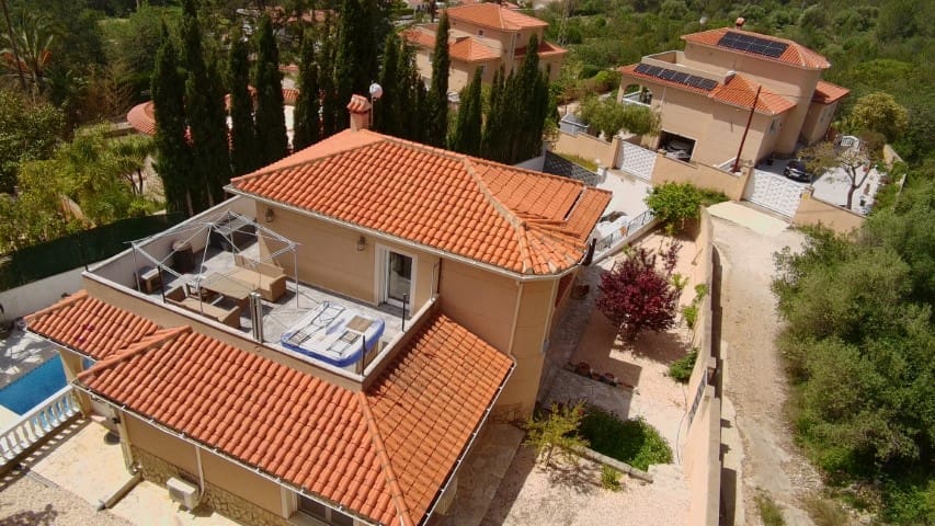 4 Zimmer Villa zu verkaufen in La Drova mit Pool - 445.000 € (Ref: 8816579)