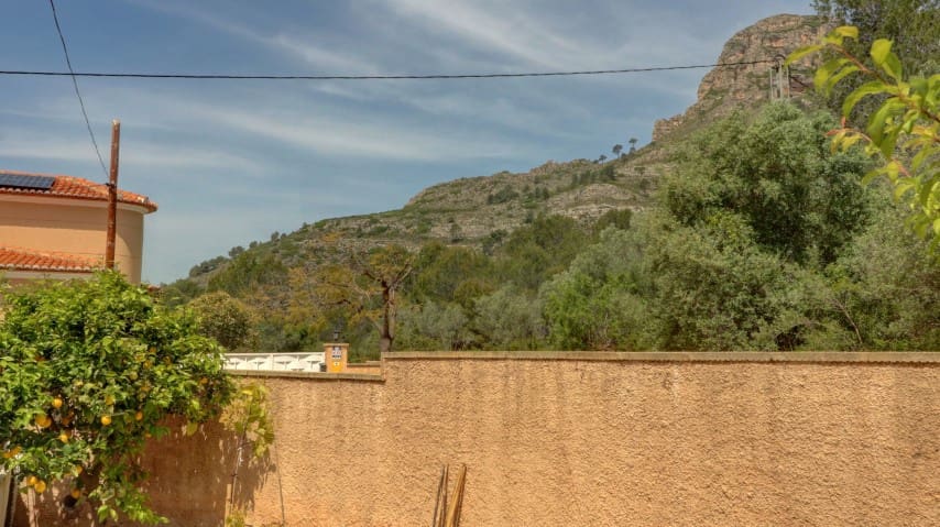 4 Zimmer Villa zu verkaufen in La Drova mit Pool - 445.000 € (Ref: 8816579)