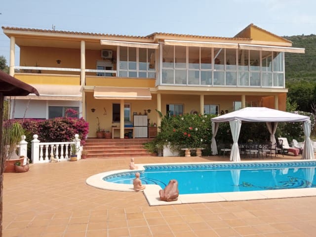 4 soveværelse Villa til salg i Barxeta med swimmingpool - € 385.000 (Ref: 8993485)