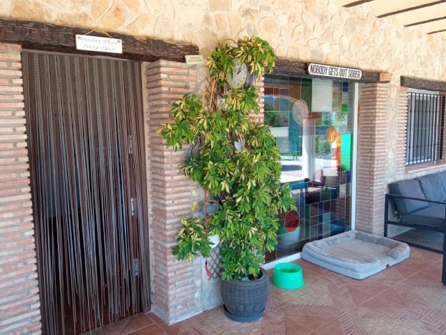 4 soveværelse Villa til salg i Barxeta med swimmingpool - € 425.000 (Ref: 9037658)