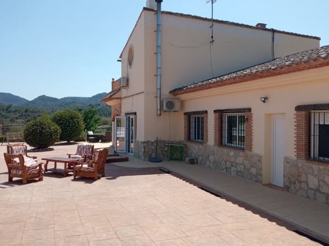 4 soveværelse Villa til salg i Barxeta med swimmingpool - € 425.000 (Ref: 9037658)