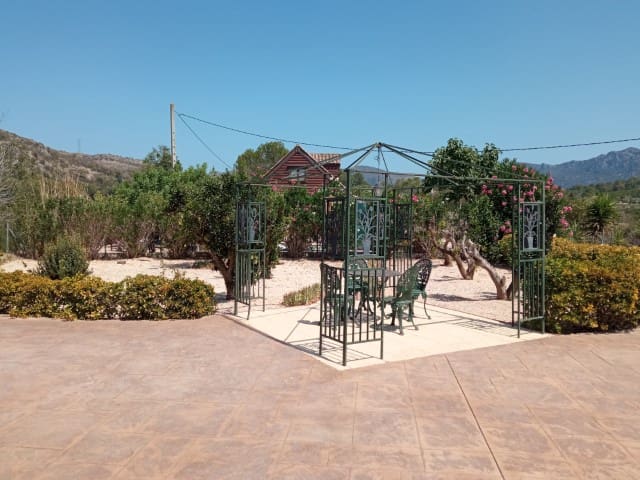 4 soveværelse Villa til salg i Barxeta med swimmingpool - € 425.000 (Ref: 9037658)