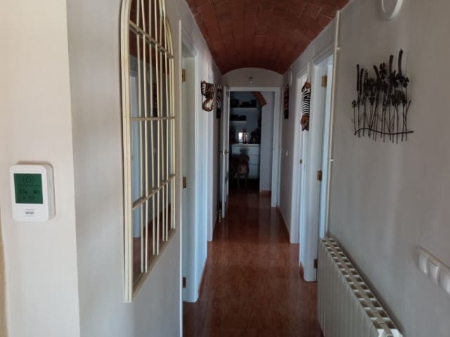 4 soveværelse Villa til salg i Barxeta med swimmingpool - € 425.000 (Ref: 9037658)