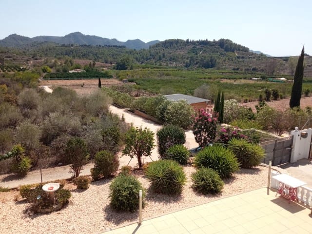 4 soveværelse Villa til salg i Barxeta med swimmingpool - € 425.000 (Ref: 9037658)