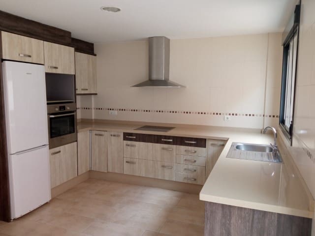 3 bedroom Townhouse for sale in Real de Gandía - € 275,000 (Ref: 9058761)