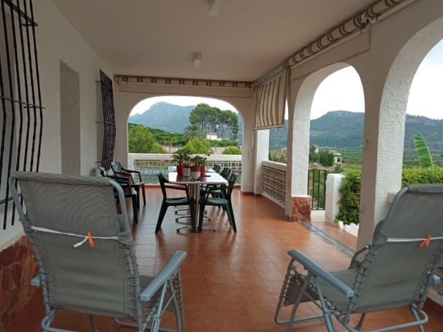 3 soverom Villa til salgs i La Drova med svømmebasseng - € 499 000 (Ref: 9170985)