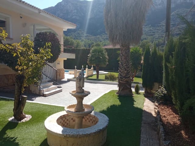 3 soverom Villa til salgs i La Drova med svømmebasseng - € 329 000 (Ref: 9265148)