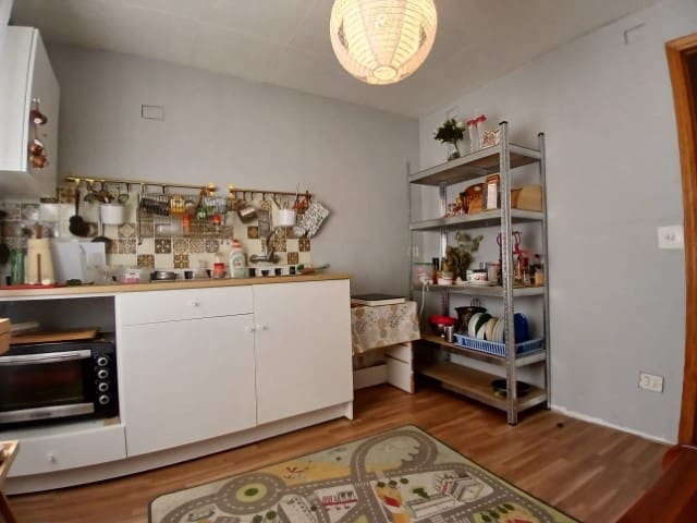 3 makuuhuone Asunto myytävänä paikassa Barx mukana uima-altaan - 85 000 € (Ref: 9417736)