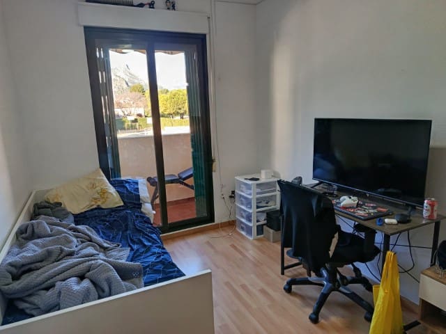 4 bedroom Townhouse for sale in Gandia - € 335,000 (Ref: 9497932)