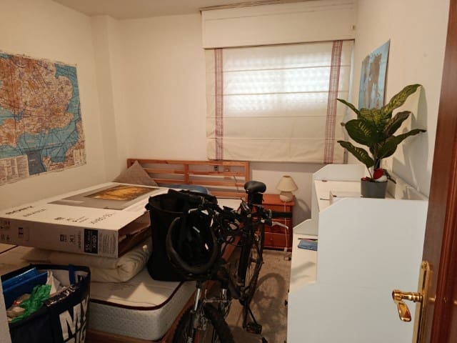 4 bedroom Apartment for sale in Gandia - € 195,000 (Ref: 9875570)