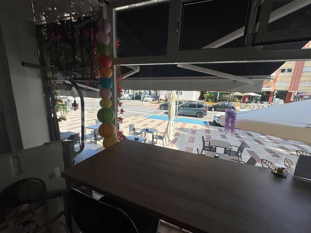 Restaurant/Bar til salg i Torremolinos - € 34.950 (Ref: 10183147)