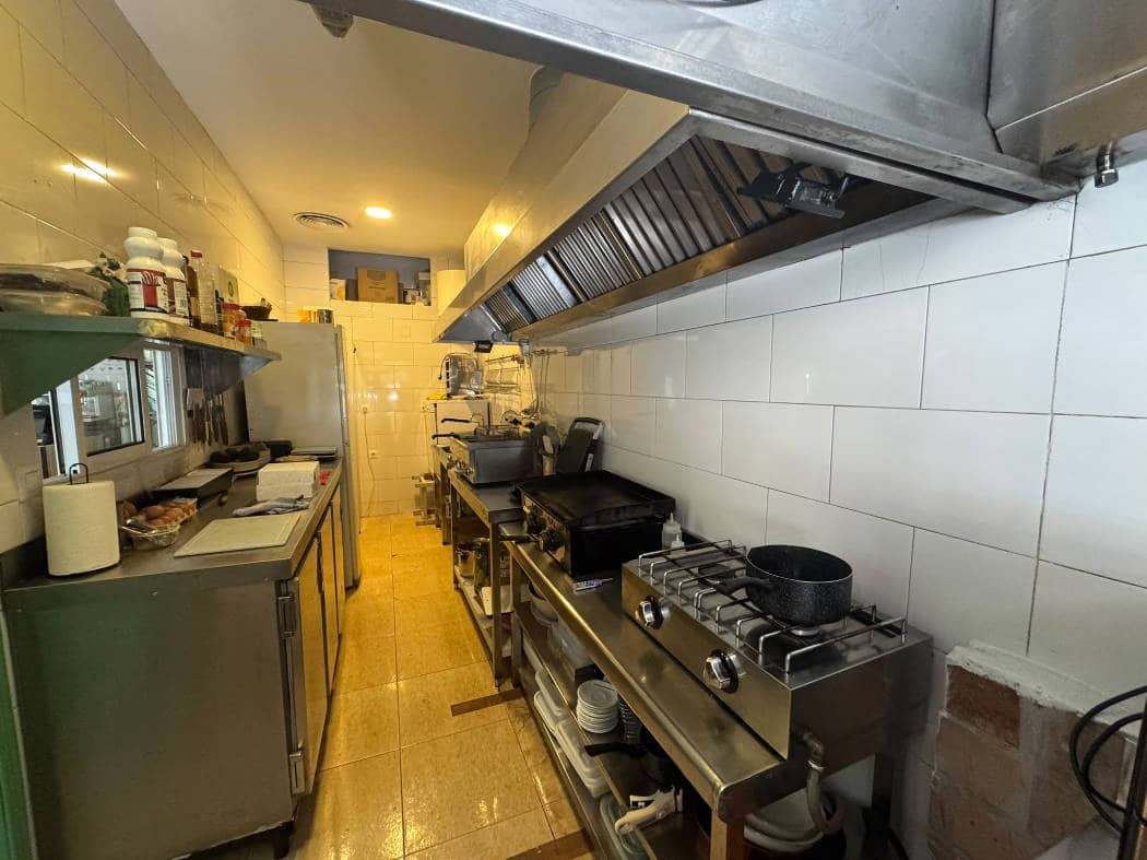Restaurant/Bar til salg i Torremolinos - € 34.950 (Ref: 10183147)