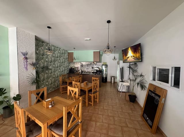 Restaurant/Bar til salg i Torremolinos - € 34.950 (Ref: 10183147)