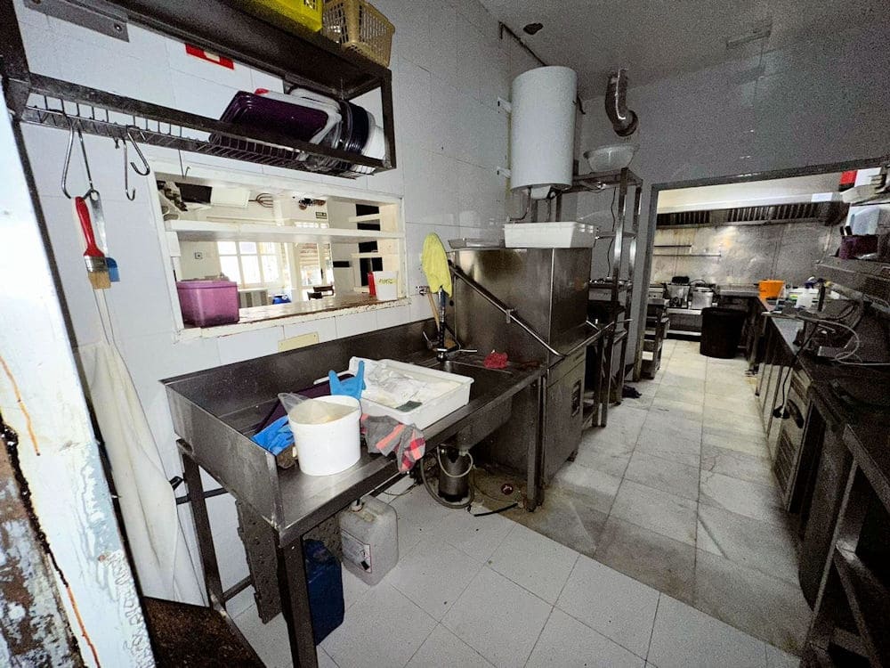 Restaurant/Bar til salgs i Fuengirola - € 69 950 (Ref: 7218914)