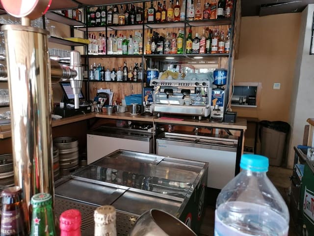 Restaurant/Bar for sale in Fuengirola - € 500,000 (Ref: 7423044)