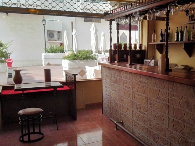 Restaurant/Bar til salgs i Benalmádena - € 235 000 (Ref: 8283669)