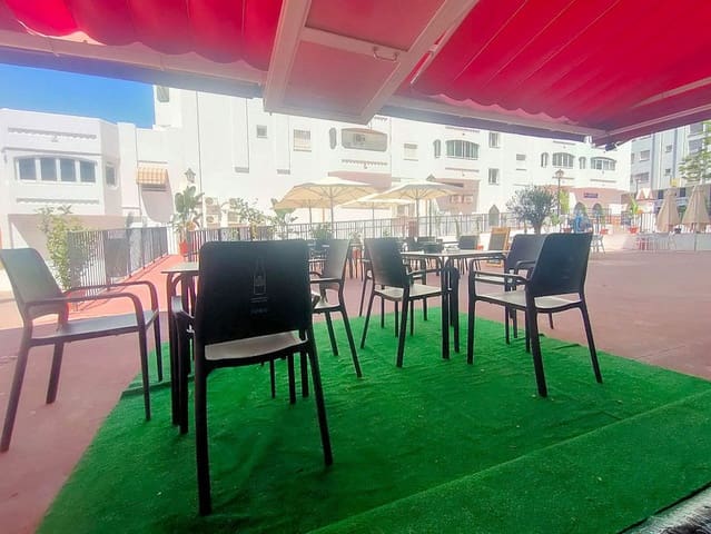 Restaurant/Bar til salgs i Benalmádena - € 235 000 (Ref: 8283669)