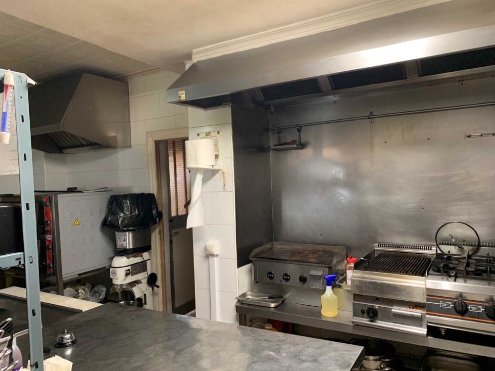 Restaurant/Bar for sale in Fuengirola - € 119,950 (Ref: 8416888)