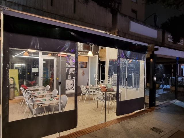 Restaurant/Bar til salg i Torremolinos - € 24.950 (Ref: 9033385)