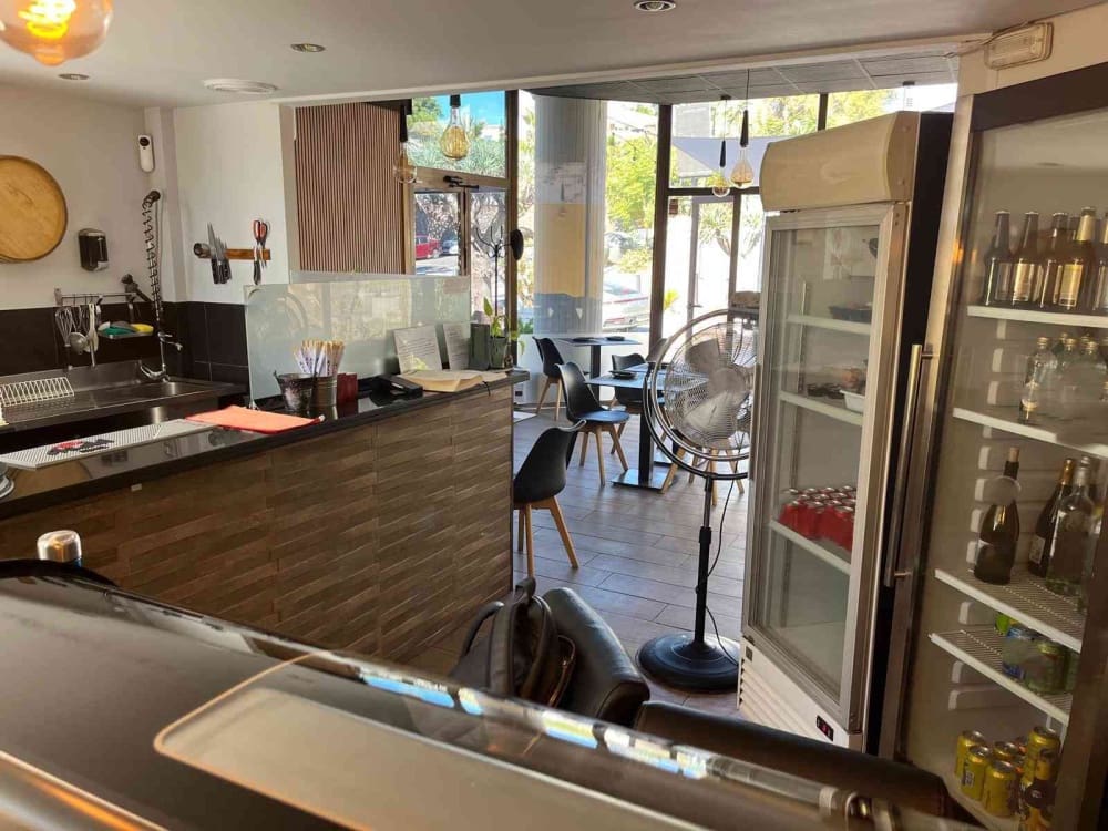 Restaurant/Bar til salg i Puerto Banus - € 89.950 (Ref: 9126251)