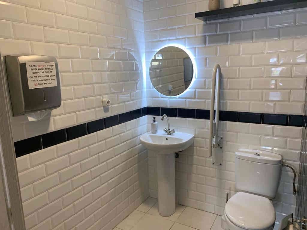 Restaurant/Bar til salgs i Fuengirola - € 34 950 (Ref: 9337039)