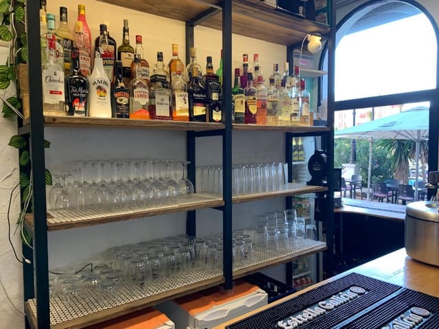 Ravintola/baari vuokrattavana paikassa Benalmádena - 1 282 € (Ref: 9523540)