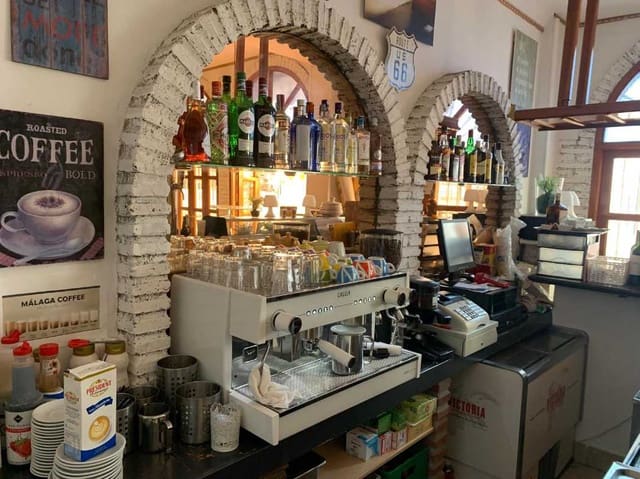 Restaurante/Bar para arrendar em Benalmádena - 950 € (Ref: 9523551)