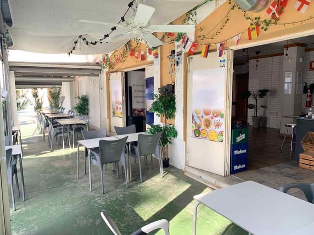 Ravintola/baari vuokrattavana paikassa Fuengirola - 600 € (Ref: 9523552)