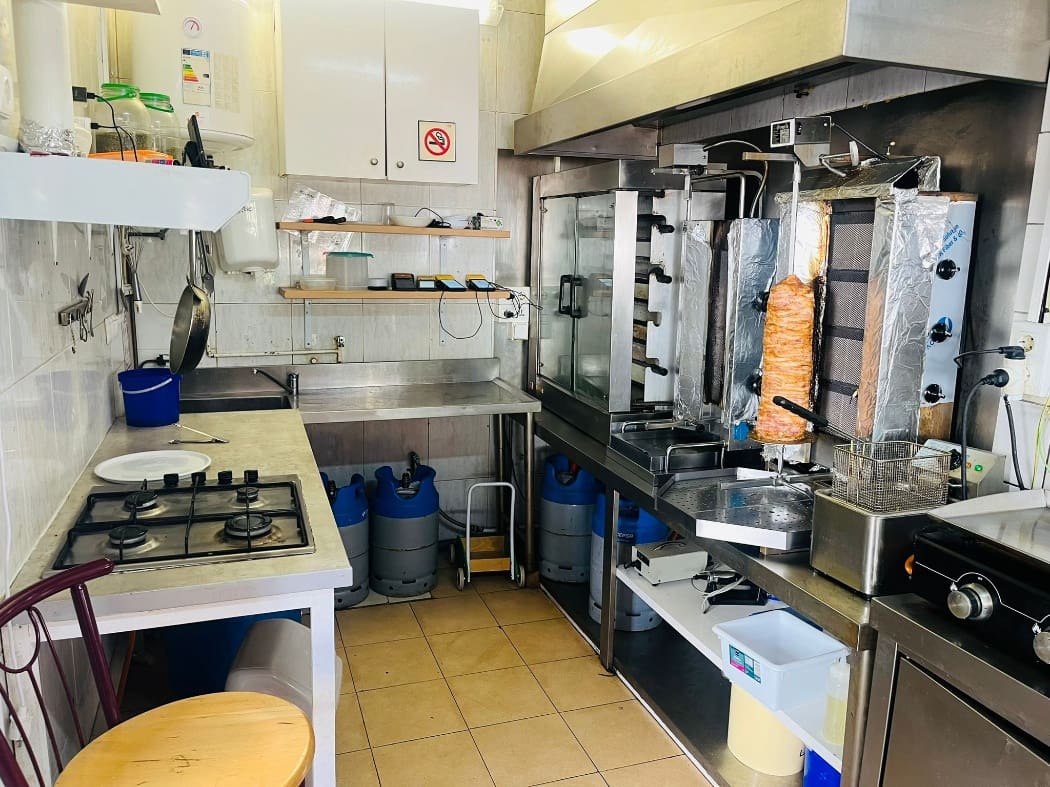 Restaurante/Bar para arrendar em Benalmadena - 1 000 € (Ref: 9523554)