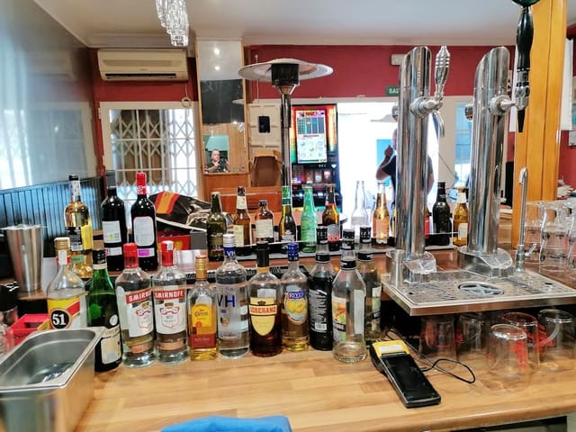Restaurant/Bar til leie i Fuengirola - € 935 (Ref: 9523559)