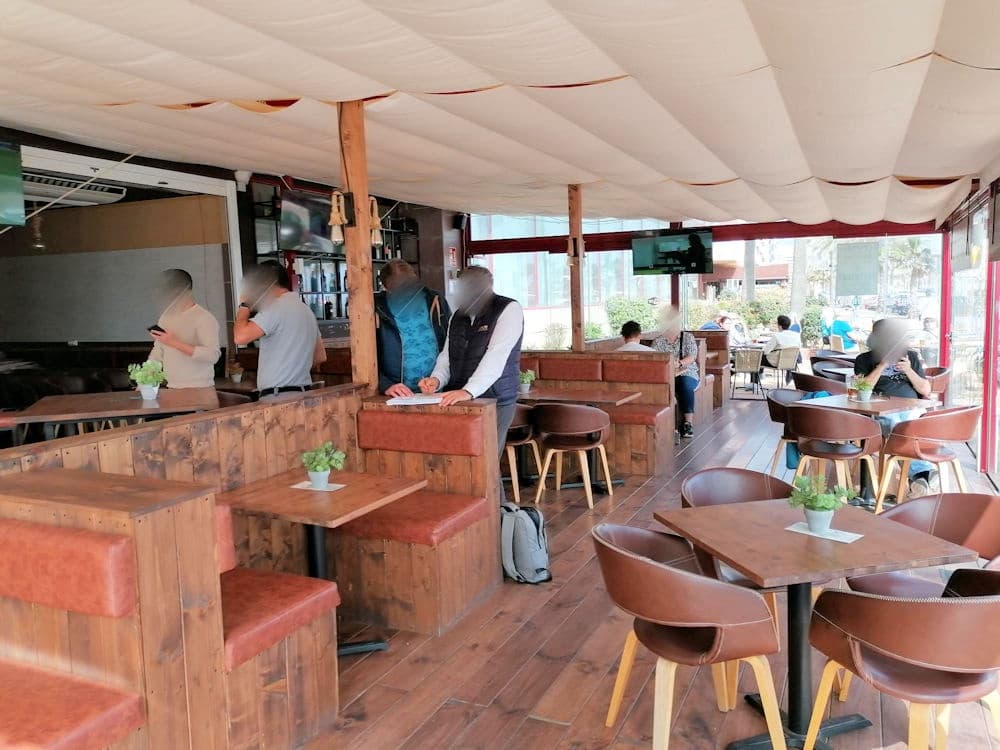 Restaurant/Bar for rent in Fuengirola - € 2,500 (Ref: 9523560)
