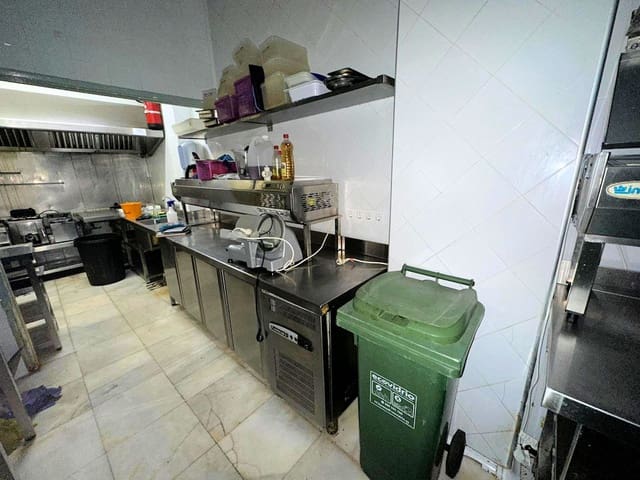 Restaurant/Bar til leie i Fuengirola - € 3 500 (Ref: 9523561)