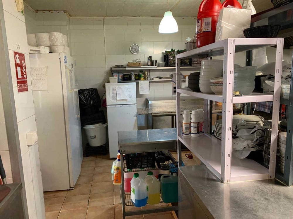 Ravintola/baari vuokrattavana paikassa Fuengirola - 1 800 € (Ref: 9523562)
