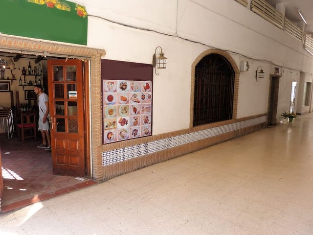 Bar/Restaurante en Benalmádena en venta - 224.950 € (Ref: 9532434)