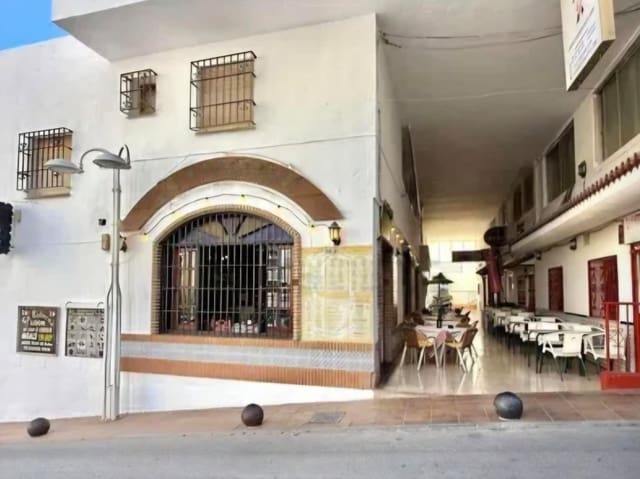Bar/Restaurante en Benalmádena en venta - 224.950 € (Ref: 9532434)