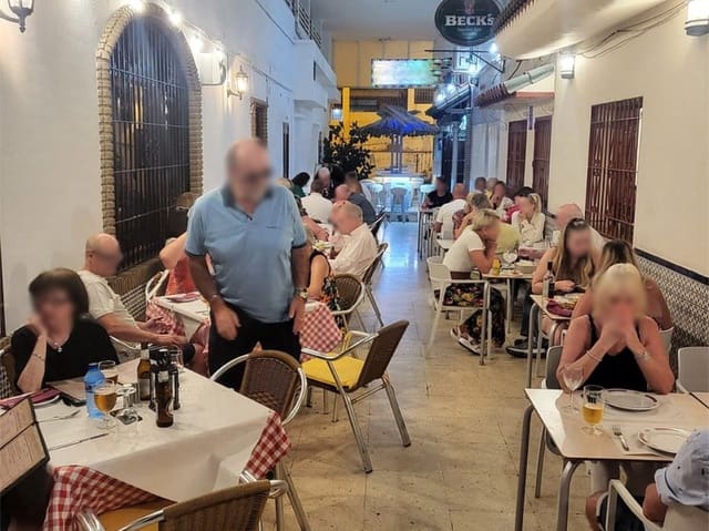 Bar/Restaurante en Benalmádena en venta - 224.950 € (Ref: 9532434)