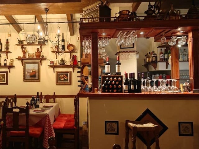 Bar/Restaurante en Benalmádena en venta - 224.950 € (Ref: 9532434)