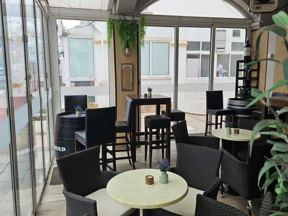 Restauracja lub bar na sprzedaż w Calahonda - 450 000 € (Ref: 9596887)