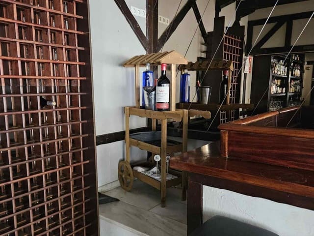 Restauracja lub bar na sprzedaż w Calahonda, Mijas - 450 000 € (Ref: 9596887)