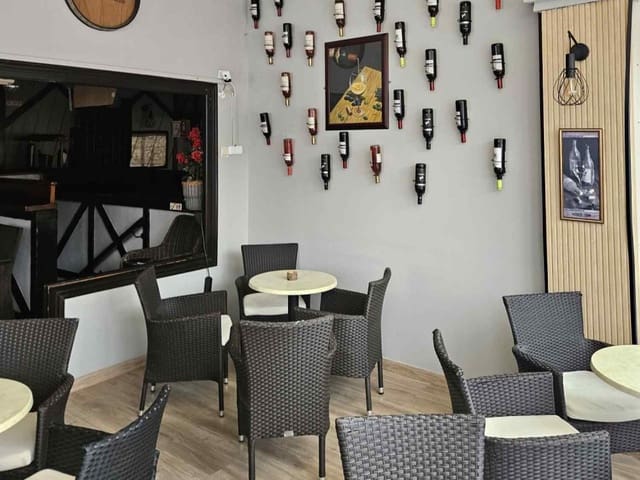 Restauracja lub bar na sprzedaż w Calahonda, Mijas - 450 000 € (Ref: 9596887)