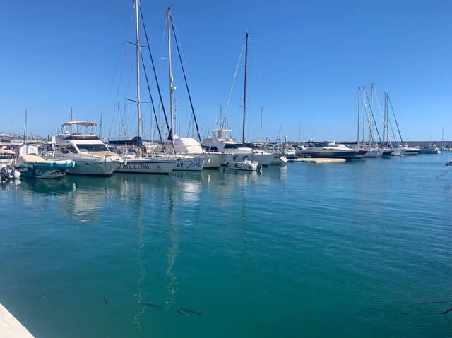 Ravintola/baari myytävänä paikassa Fuengirola - 39 950 € (Ref: 9618677)