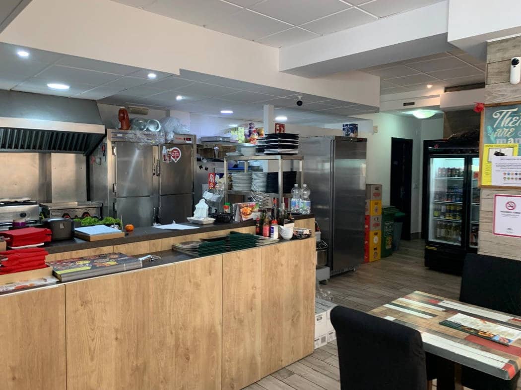 Bar/Restaurante en Fuengirola en venta - 209.950 € (Ref: 9679128)