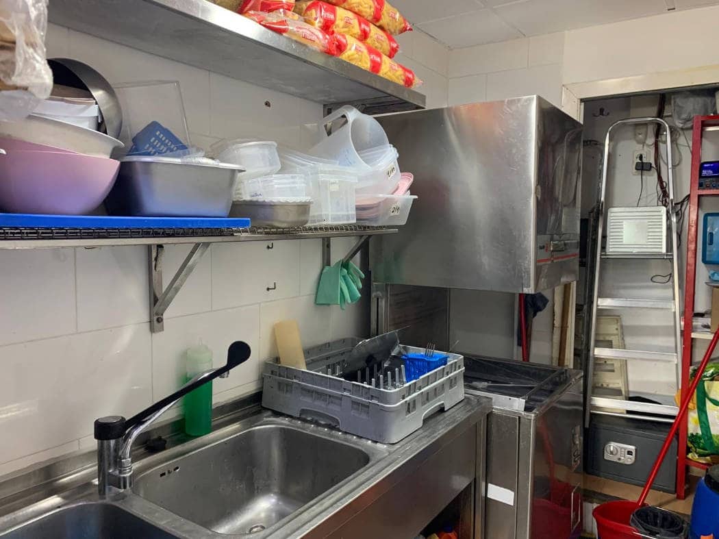 Bar/Restaurante en Fuengirola en venta - 209.950 € (Ref: 9679128)