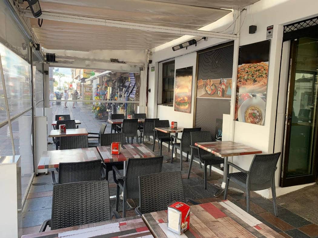 Bar/Restaurante en Fuengirola en venta - 209.950 € (Ref: 9679128)