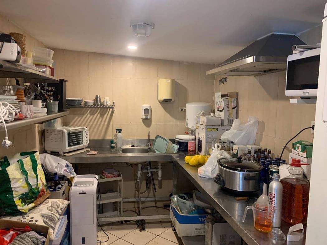 Restaurant/Bar til salgs i Benalmadena - € 29 950 (Ref: 9708123)