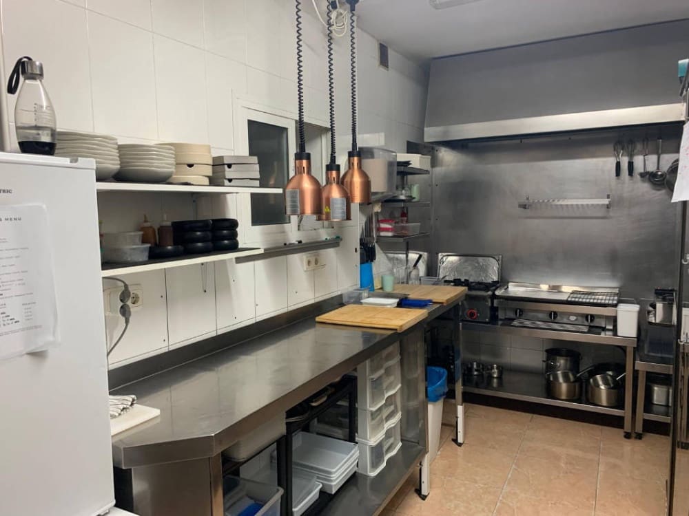 Restaurant/Bar til salg i Benalmadena - € 69.950 (Ref: 9716664)